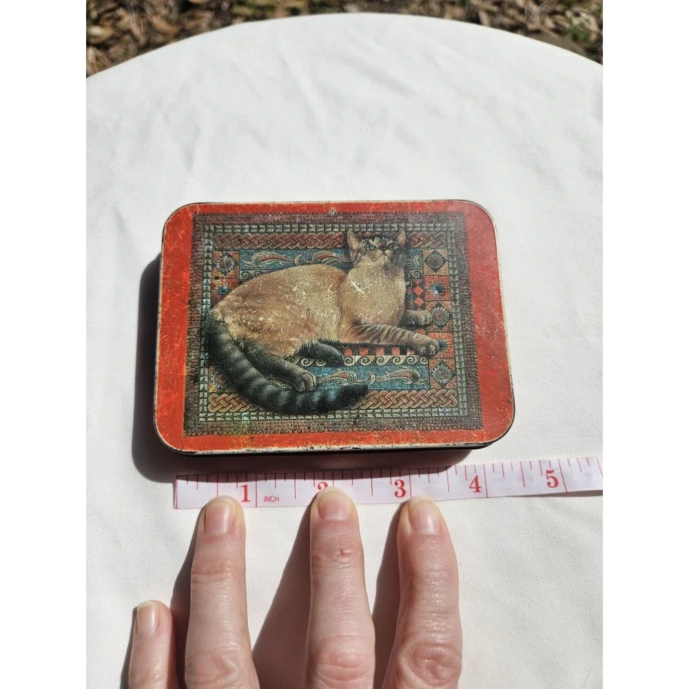 Vintage Cat Tin Box ENGLAND
